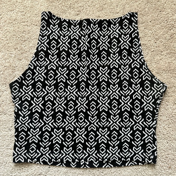 Black and White Aztec Print Crop Top - Picture 2 of 4